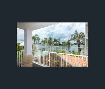 2/11-19 Taylor Street, Biggera Waters, Qld 4216 - Photo 2