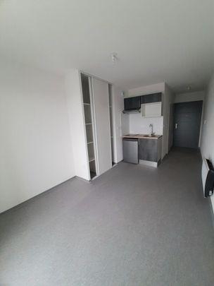 Location Appartement 1 pièce 18m² NIMES 30000 - Photo 1