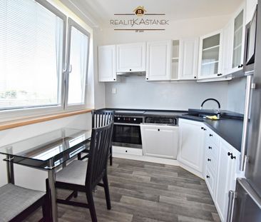 Pronájem bytu 2+1 51 m² - Fotografie 3