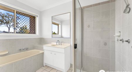 Where Spacious Living and Convenience are Perfectly Matched.. - Photo 5