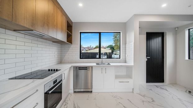 Urban Elegance - Short term rental furnished. - Photo 1