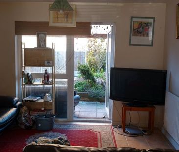 Room in a Shared House, Hitchen Street, M13 - Photo 1