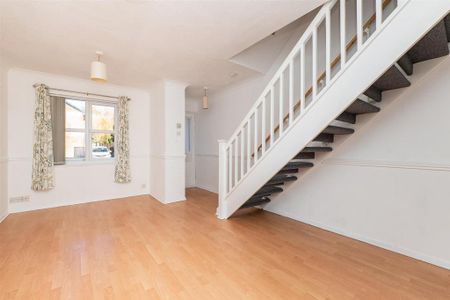 2 bedroom terraced house to rent - Photo 2