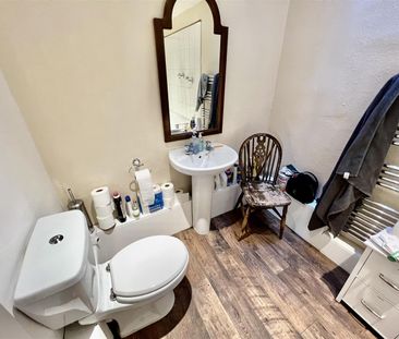 Churnet Row, Rocester ST14 5JT - Photo 2