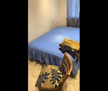 Room in a Shared House, Ilfracombe Gardens, RM6 - Photo 1