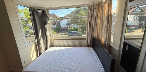 House share to rent - Photo 2