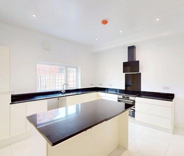 3 bedroom terraced house to rent - Photo 4
