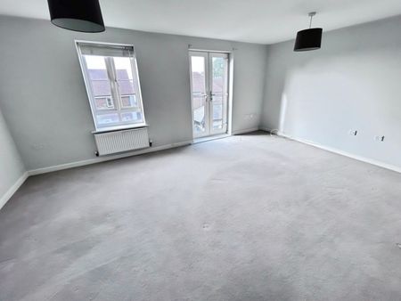 4 bedroom House To Let - Photo 5