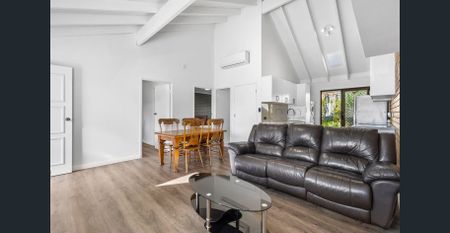 2-Bedroom unit in Secure complex - Photo 2