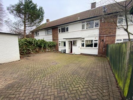 2 bedroom maisonette to rent - Photo 4