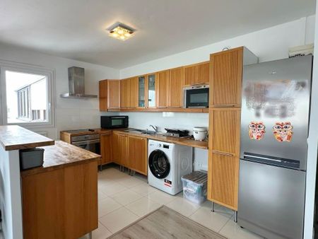 Location Appartement 3 pièces 75m² - Photo 4