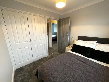 1 bedroom in a house share to rent - Photo 3