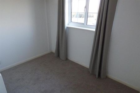 2 bedroom property to rent - Photo 2