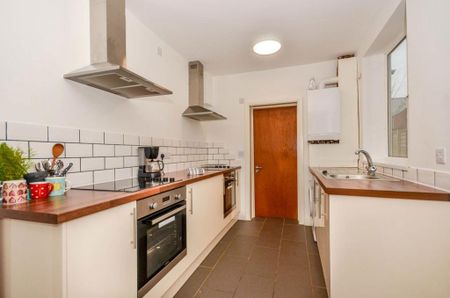 Property to rent - Photo 3