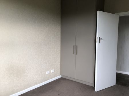 Fully furnished Rural living - Photo 3