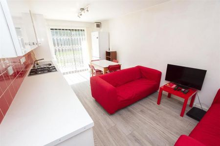 4 bedroom house to rent - Photo 4