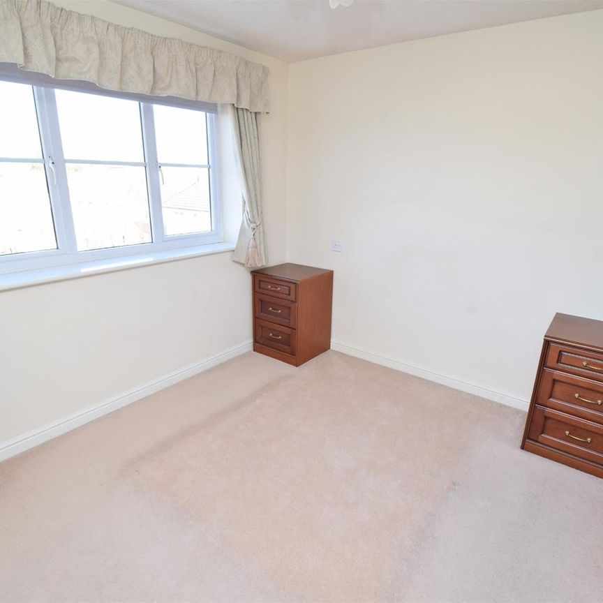 Spruce Court, Wakefield - Photo 1