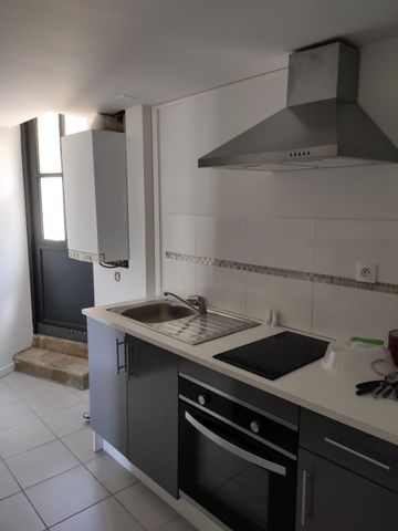 Location Appartement 1 pièce 30m² - Photo 3
