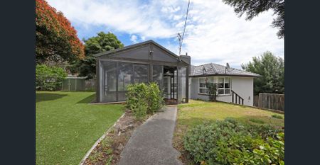 Fully renovated Home - Photo 3