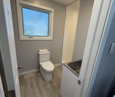 For Lease - 28B Fleming Avenue, Brampton, Ontario - Photo 6