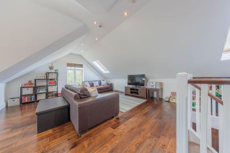 5 bedroom detached house to rent - Photo 4