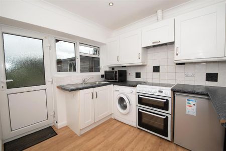 1 bedroom apartment to rent - Photo 2