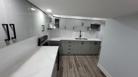 For Lease - 12 Wilsongary Circle, Ajax, Ontario - Photo 2