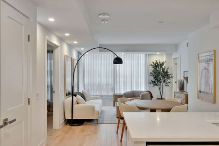 Moon Condos - Photo 2