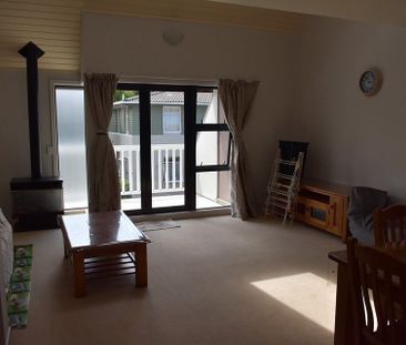 FULLY FURNISHED home in a very convenient location - Photo 6