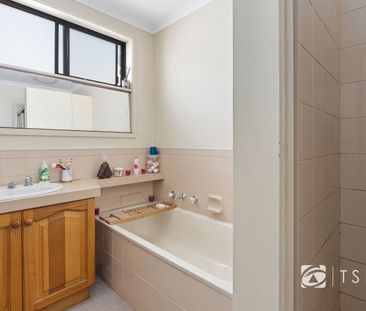 1/10 Pearce Street, California Gully - Photo 5