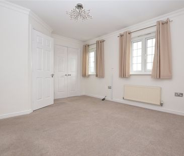 50, Castle Lodge Avenue, Rothwell, Leeds, West Yorkshire, LS26 0ZD - Photo 3