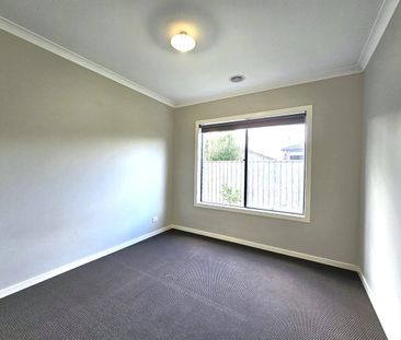 Convenient Location, Close to all amenities !!! - Photo 5