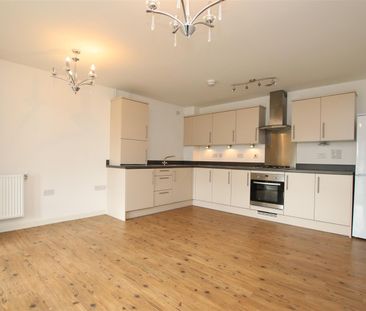 2 bedroom Apartment to let - Photo 5