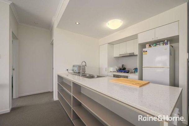 Modern, Convenient & Low-Maintenance Living! - Photo 1