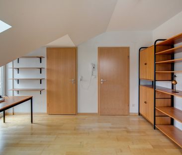 2.5-room attic apartment (suitable as flat-share) - Foto 1
