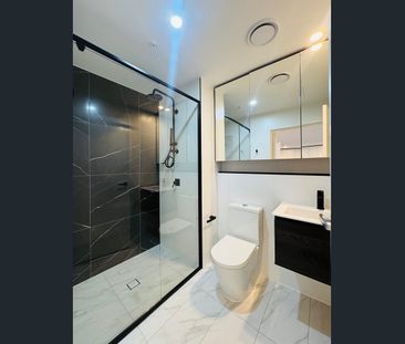 Brand new bright and spacious two bedroom apartment - FIRST WEEK RE... - Photo 4