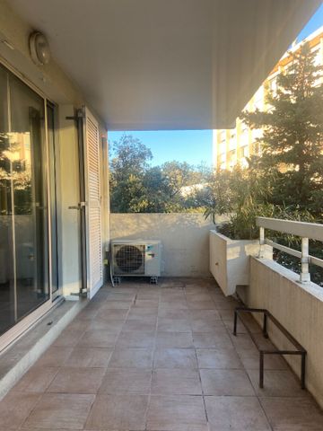 Location Appartement 3 pièces 67m² - Photo 5