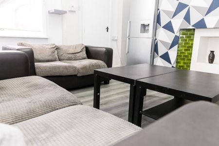 Norwood Road, Hyde Park, Leeds - Photo 3