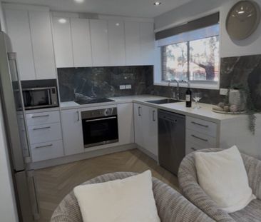 Shared 2 bedroom apartment in Southport - Photo 5