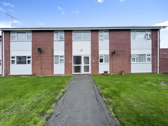 2 bedroom detached house to rent - Photo 1
