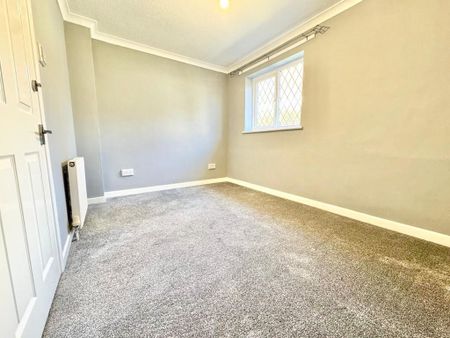 2 bedroom end of terrace house to rent - Photo 5