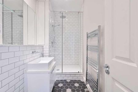 Wardour Street, Soho, W1F - Photo 5