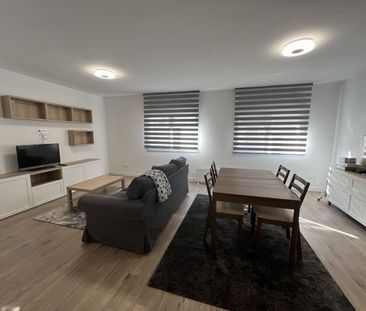 Piso de alquiler en Avenida Schulz, Llano - Photo 4