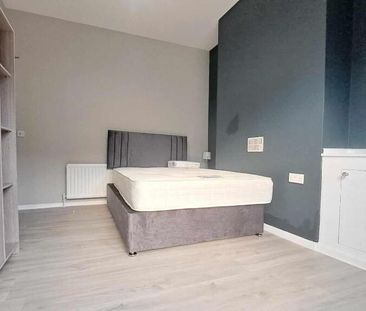 Room 1, 13 Lothair Avenue, Belfast, BT15 2HU - Photo 4