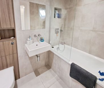 New Road, Brentwood - Photo 6