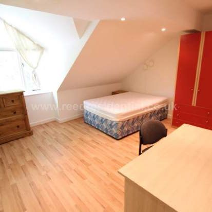 5 bedroom property to rent in Nottingham - Photo 1