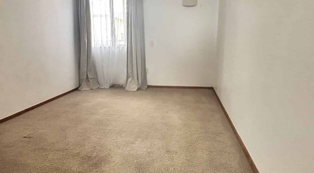 2 Bedroom on Queen St - Photo 1