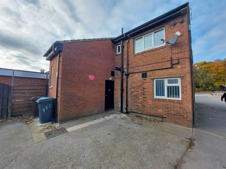 Halifax Road, Wadsley Bridge, Sheffield, S6 1LH - Photo 4