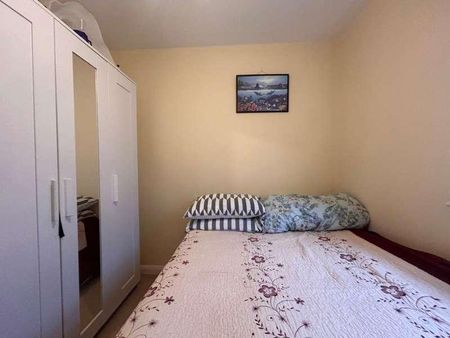 Family Town House, DE22 - Photo 5