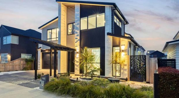 Spacious 5-Bedroom Family Home for Rent in Hobsonville – $1,300 per week - Photo 1